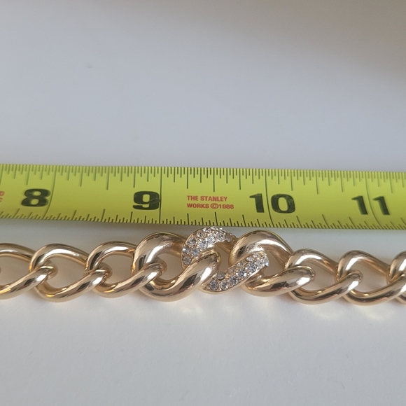 VINTAGE CHRISTIAN DIOR GOLDTONE NECKLACE WITH RHINESTONES - Picture 5 of 15